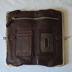 HOBO The Original Lauren Double Frame Kisslock Bifold Leather Wallet